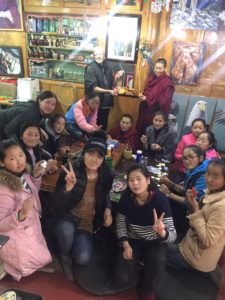 Kristel Ouwehand - Tibetan girls' art camp